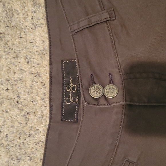 Jessica Simpson Olive Shorts. Size:26 - Picture 2 of 4